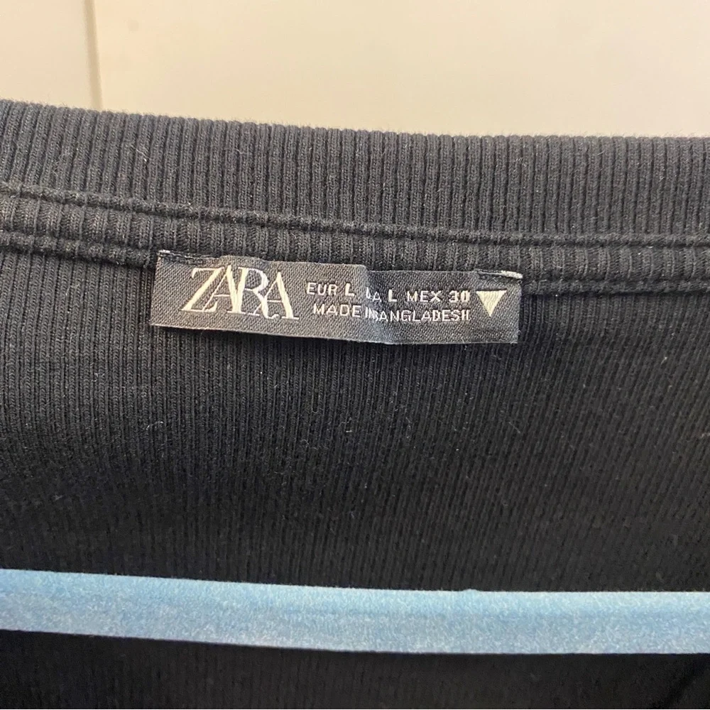 Zara cropped black